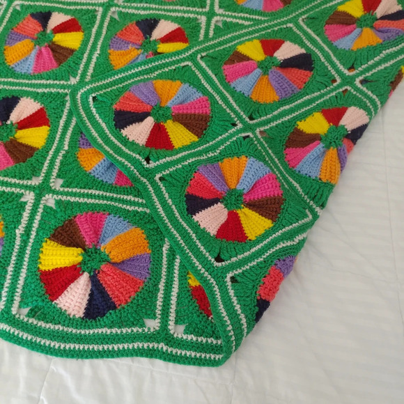 Afghan Color Wheel Hand-knitted Throw Blanket Cover Knit Circle Pattern Artisan - Picture 12 of 13